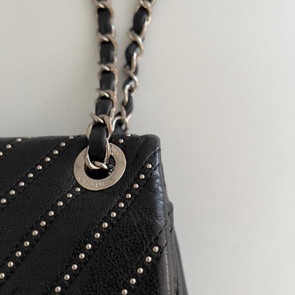 Chanel Calfskin Studded Chevron Medium Stud Wars Flap Black - Picture 11 of 13
